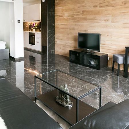 Supreme Vienna Studio Apartment Bagian luar foto