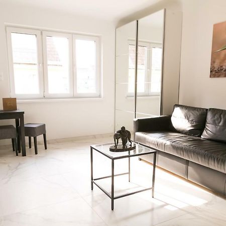 Supreme Vienna Studio Apartment Bagian luar foto