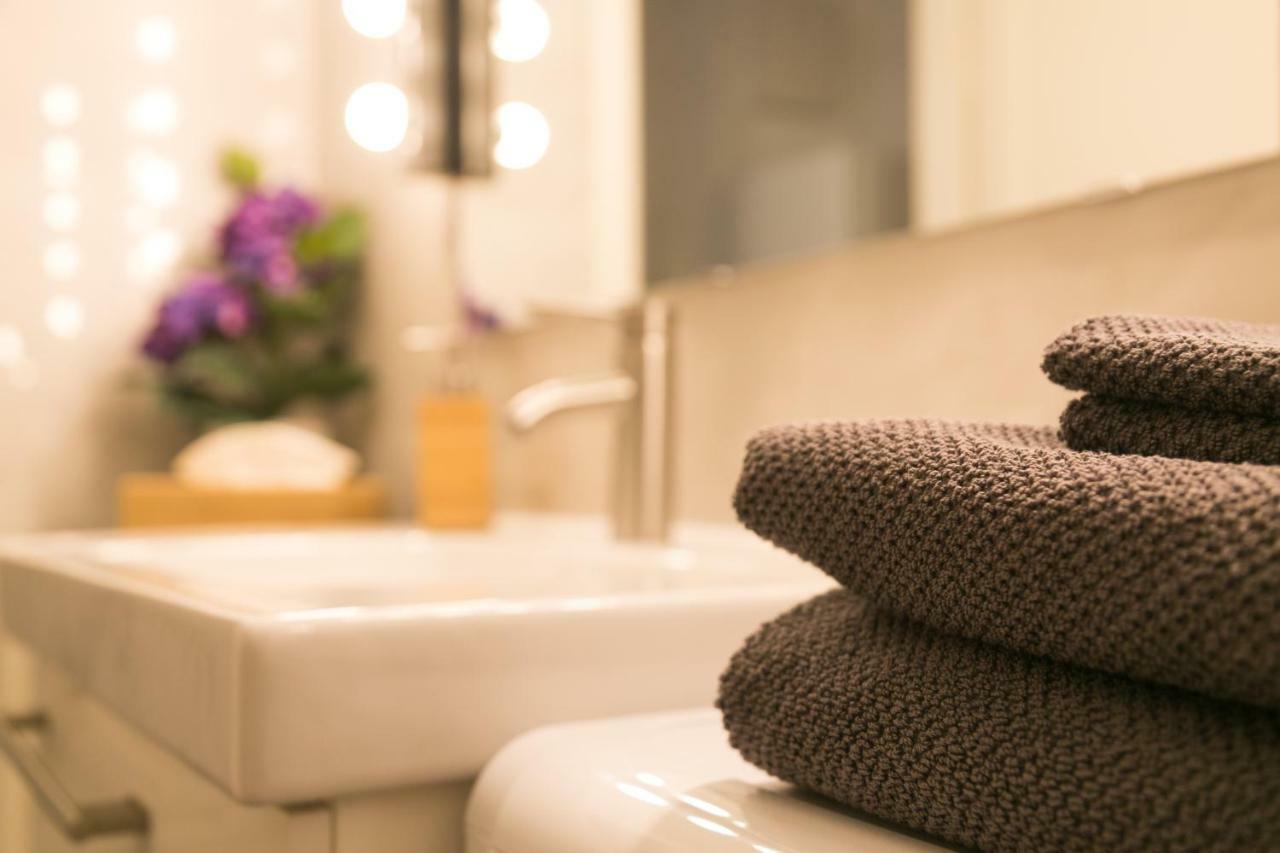 Supreme Vienna Studio Apartment Bagian luar foto